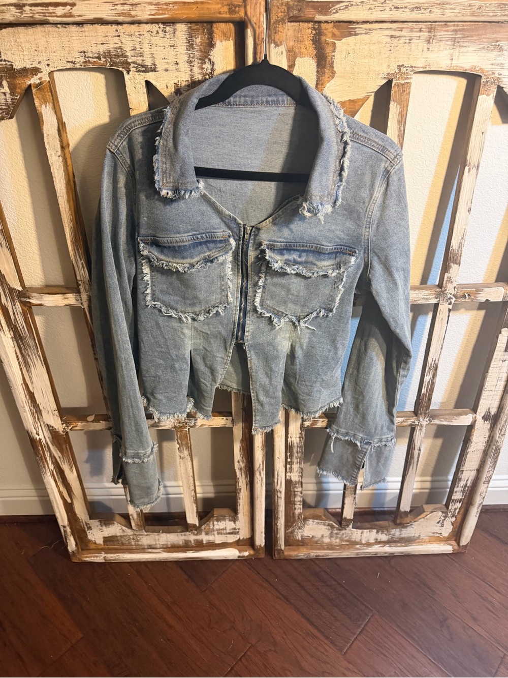 SHEIN Light Wash Distressed Cropped Denim Jacket